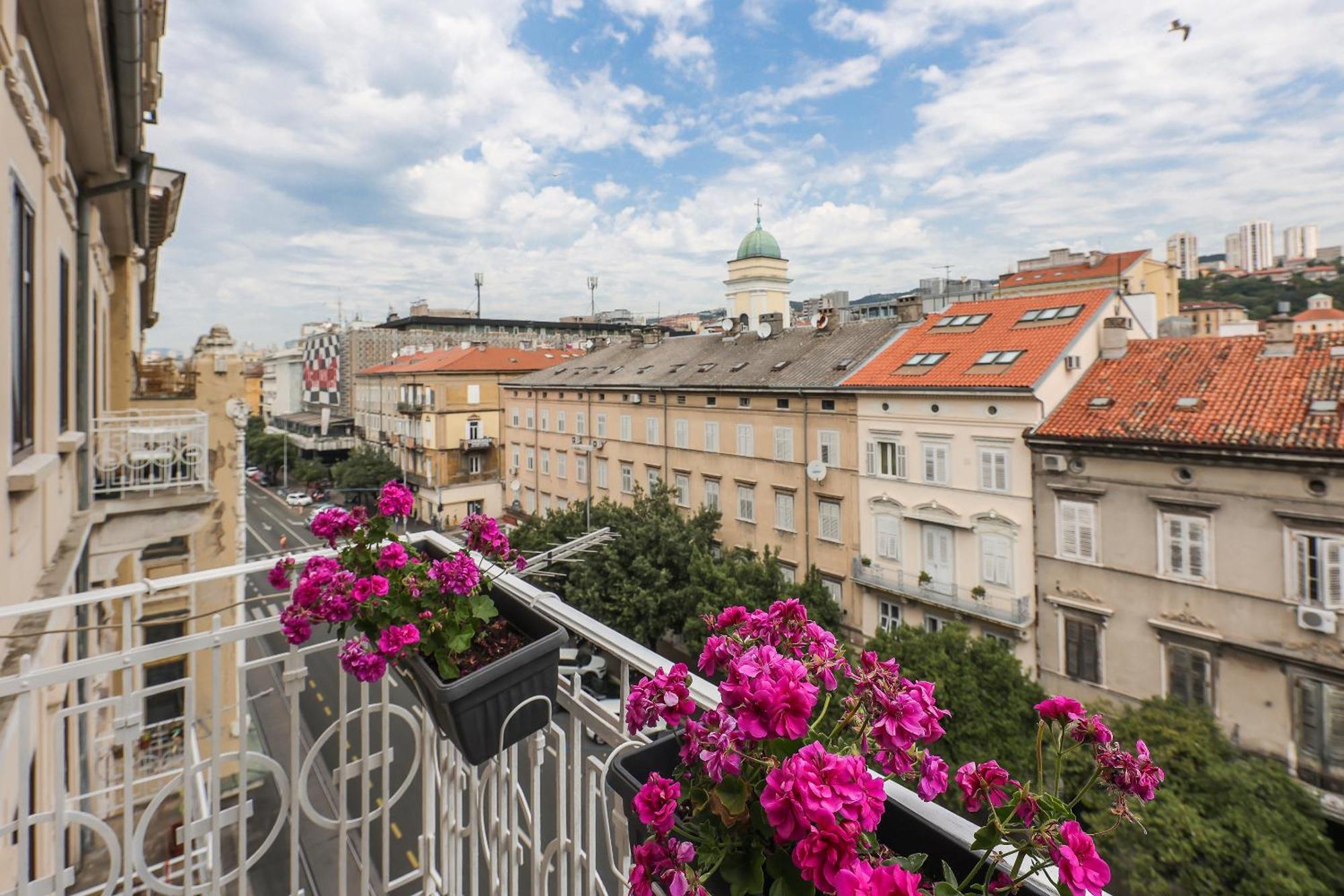 Market Inn - Zajc Rijeka Luaran gambar